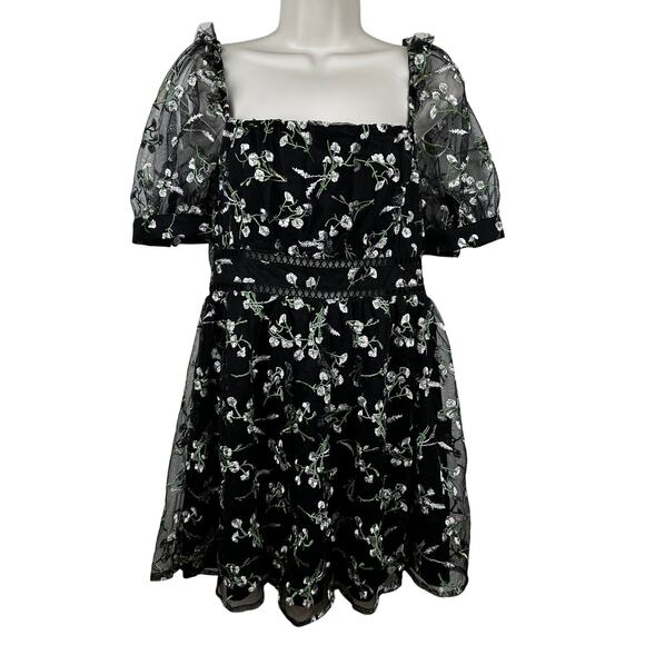NEW Lulus Radiant Love Black Embroidered Skater Dress Fairy Babydoll Sz M - Picture 4 of 16